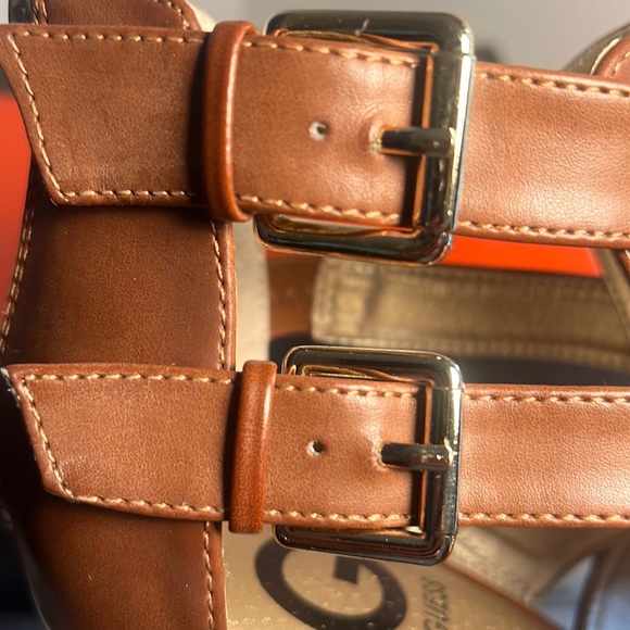 “NEW” G BY GUESS HIGH HEELS - Picture 11 of 16